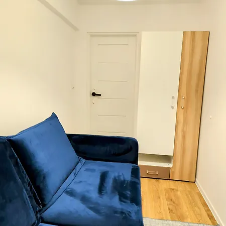 Ursus Rooms-Self Check-In-2