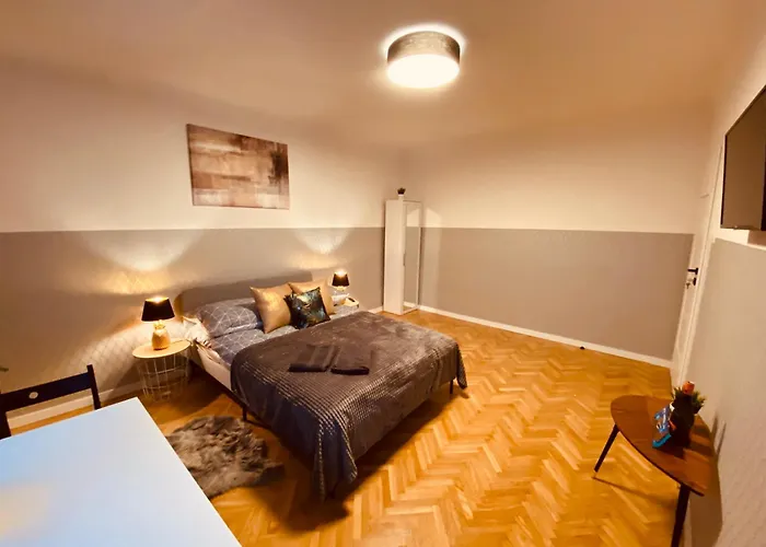 Clicktheflat Karmelicka Apart Rooms Warszawa